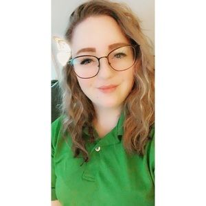 Meet your Posher, Lena